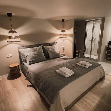 Bellaqua Seaview Loft * Néoi Epivátai