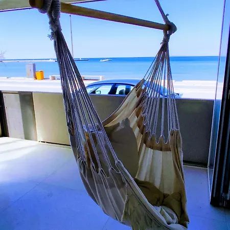 Bellaqua Seaview Loft Néoi Epivátai