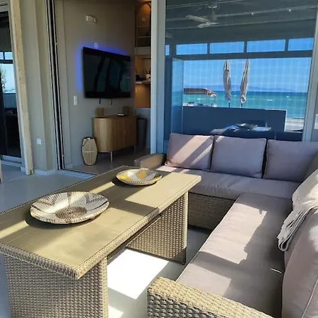 Bellaqua Seaview Loft *