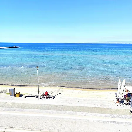 Bellaqua Seaview Loft Apartament