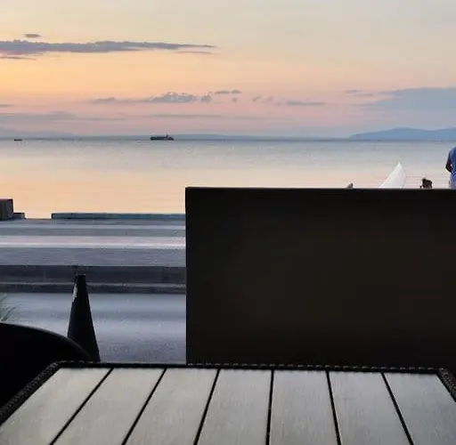 Apartment Bellaqua Seaview Loft Néoi Epivátai