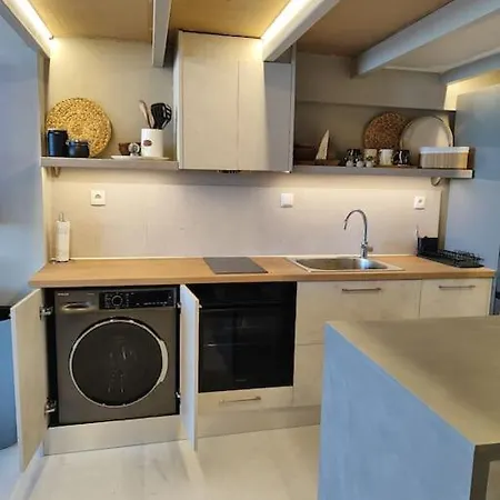 Bellaqua Seaview Loft Apartman *