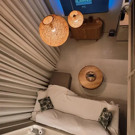 Bellaqua Seaview Loft *