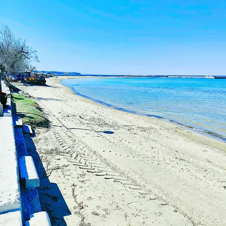 Bellaqua Seaview Loft *